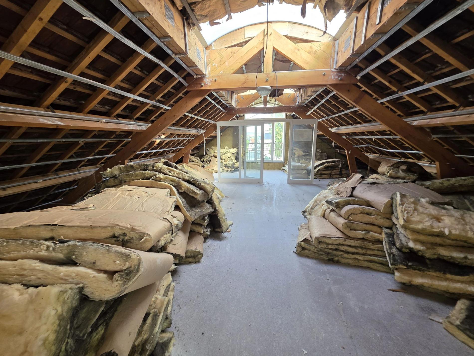 Chantier en cours &agrave; M&eacute;zi&egrave;res-sur-Seine (78)