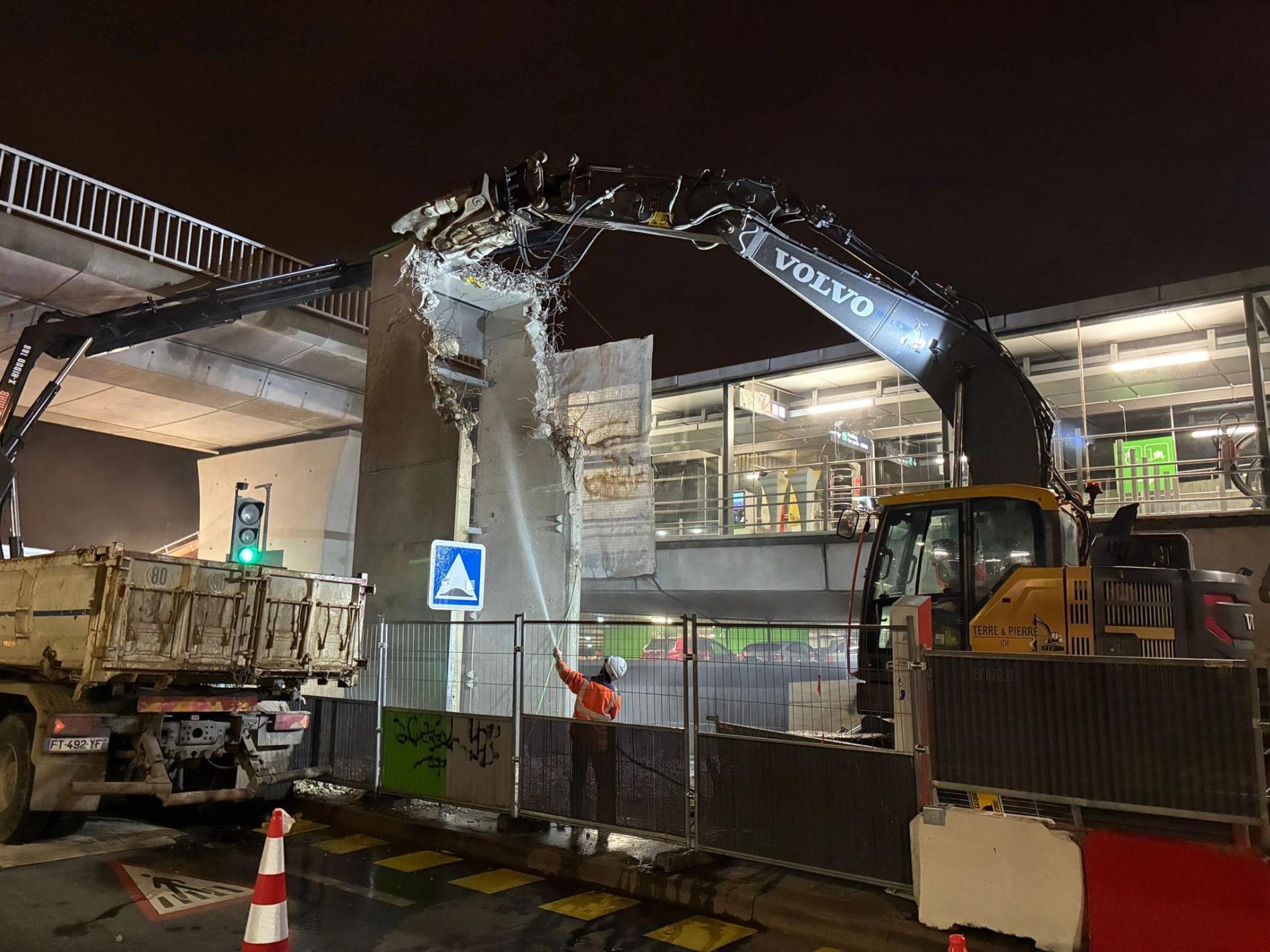 🌙 D&eacute;molition d&rsquo;une cage d&rsquo;ascenseur &ndash; Intervention de nuit &agrave; Orly