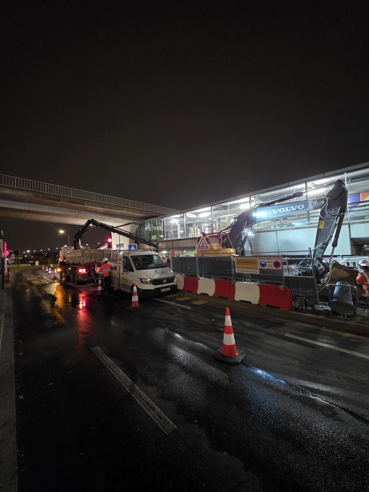 🌙 D&eacute;molition d&rsquo;une cage d&rsquo;ascenseur &ndash; Intervention de nuit &agrave; Orly