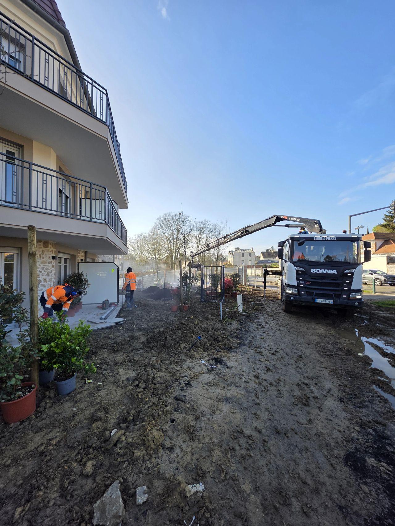 📍 Fin de chantier &agrave; Hadricourt (78) &ndash; Lot VRD & Espaces Verts 🌿🚧