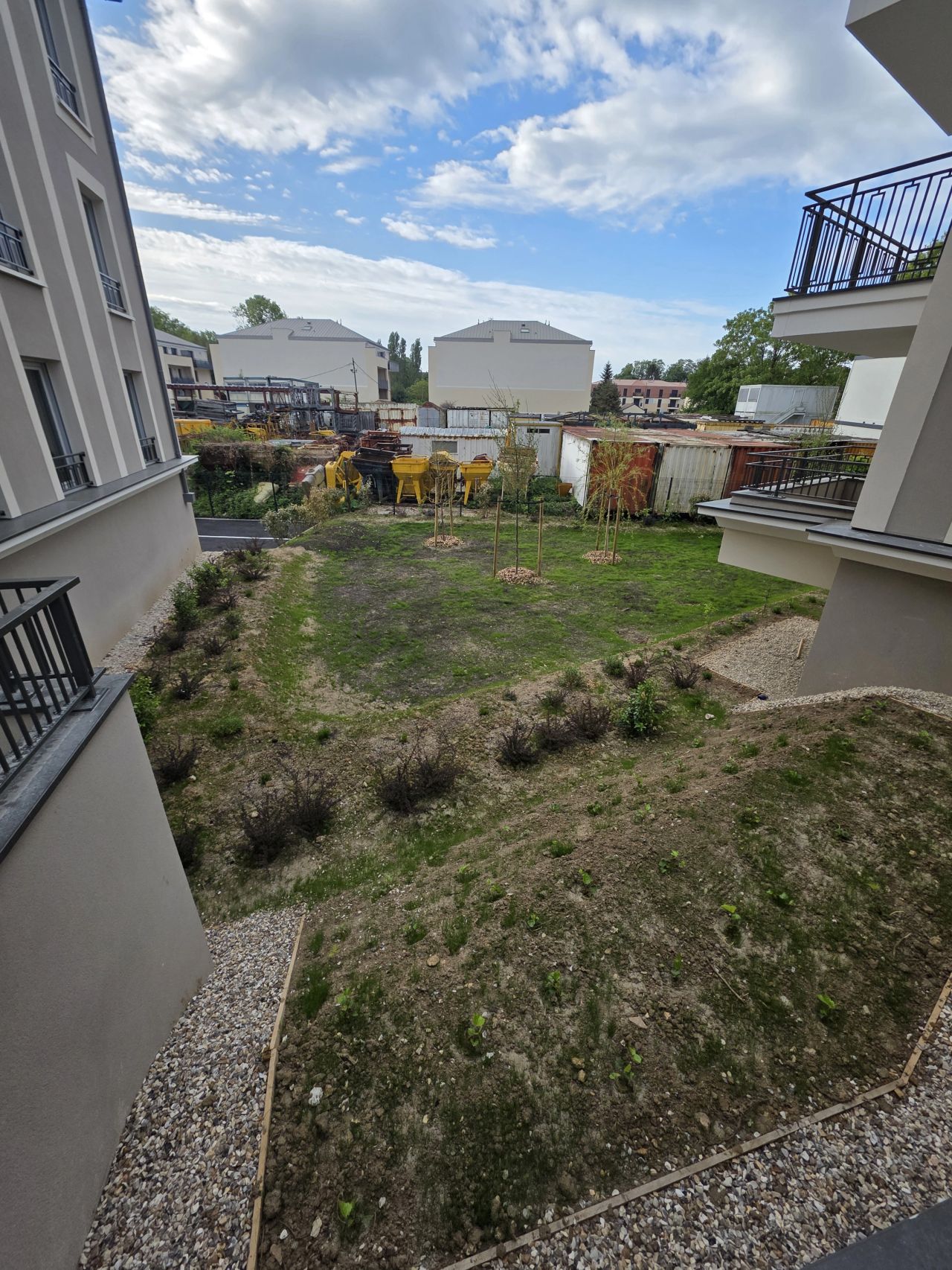 📍 Fin de chantier &agrave; Hadricourt (78) &ndash; Lot VRD & Espaces Verts 🌿🚧