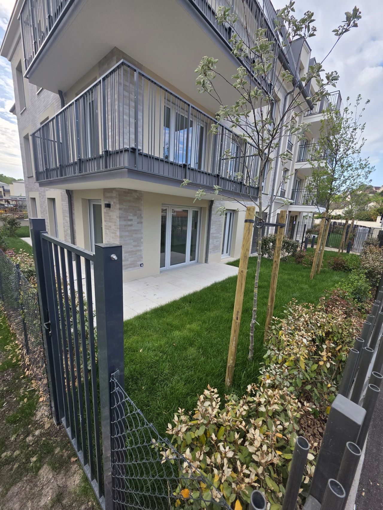📍 Fin de chantier &agrave; Hadricourt (78) &ndash; Lot VRD & Espaces Verts 🌿🚧