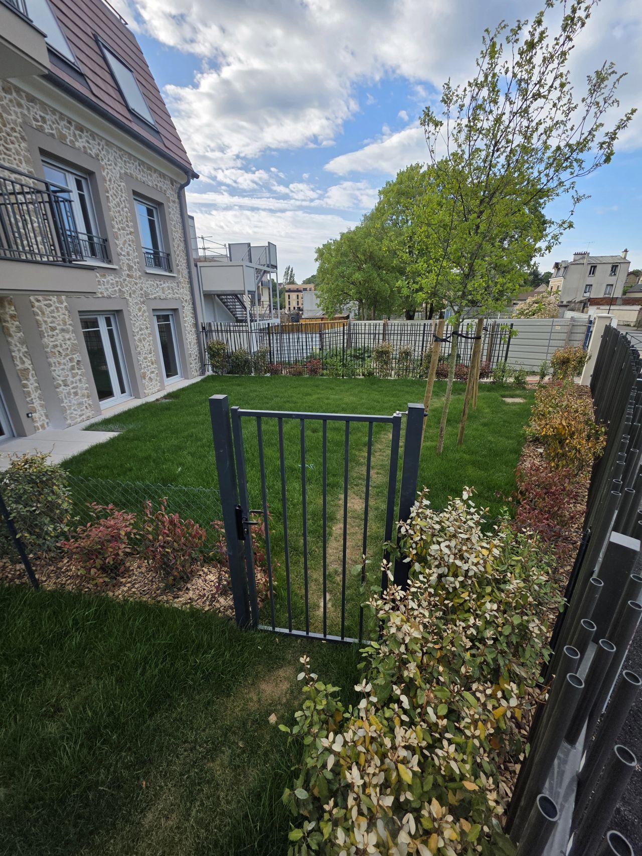 📍 Fin de chantier &agrave; Hadricourt (78) &ndash; Lot VRD & Espaces Verts 🌿🚧
