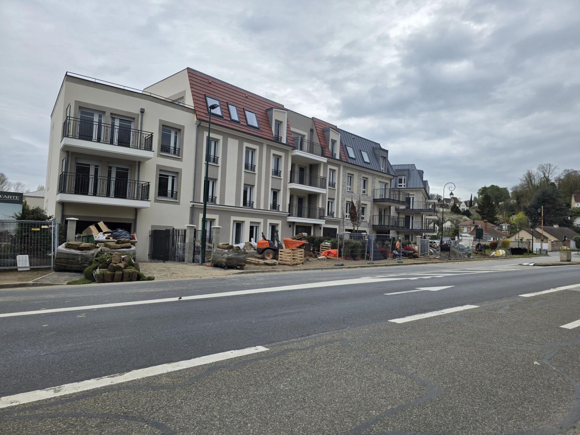 📍 Fin de chantier &agrave; Hadricourt (78) &ndash; Lot VRD & Espaces Verts 🌿🚧