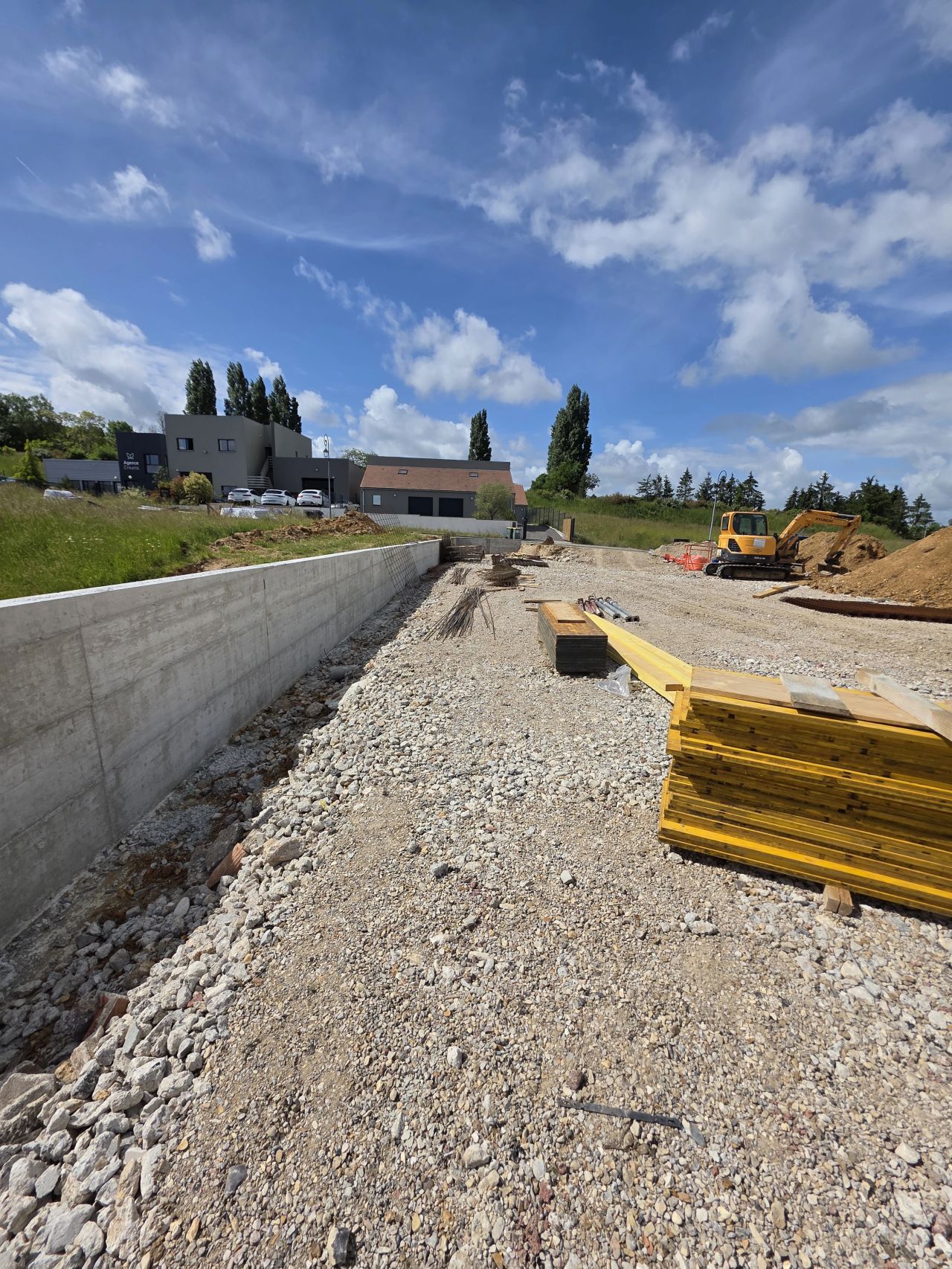 Premi&egrave;re phase termin&eacute;e &agrave; Thoiry (78)